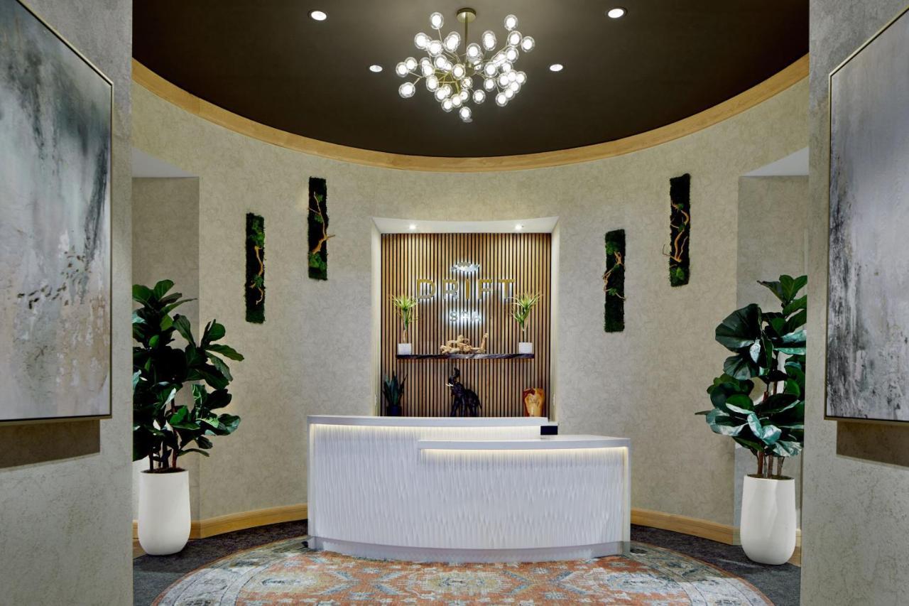 Lancaster Marriott At Penn Square Hotel Bagian luar foto