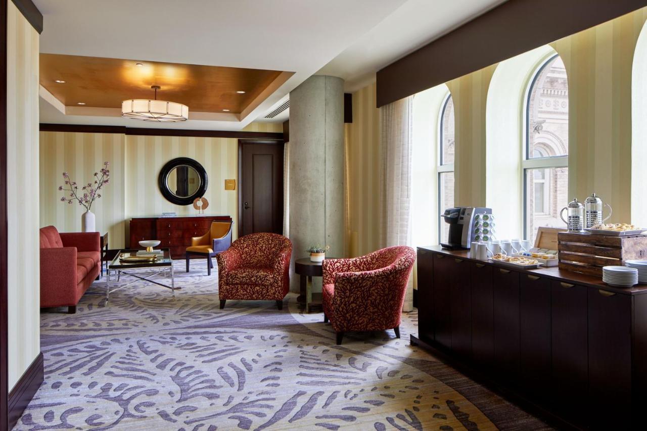 Lancaster Marriott At Penn Square Hotel Bagian luar foto
