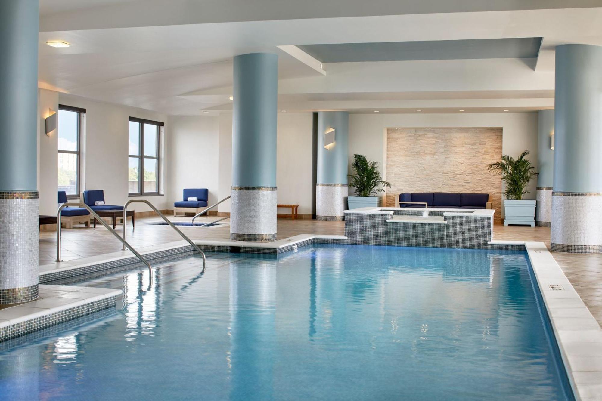Lancaster Marriott At Penn Square Hotel Bagian luar foto