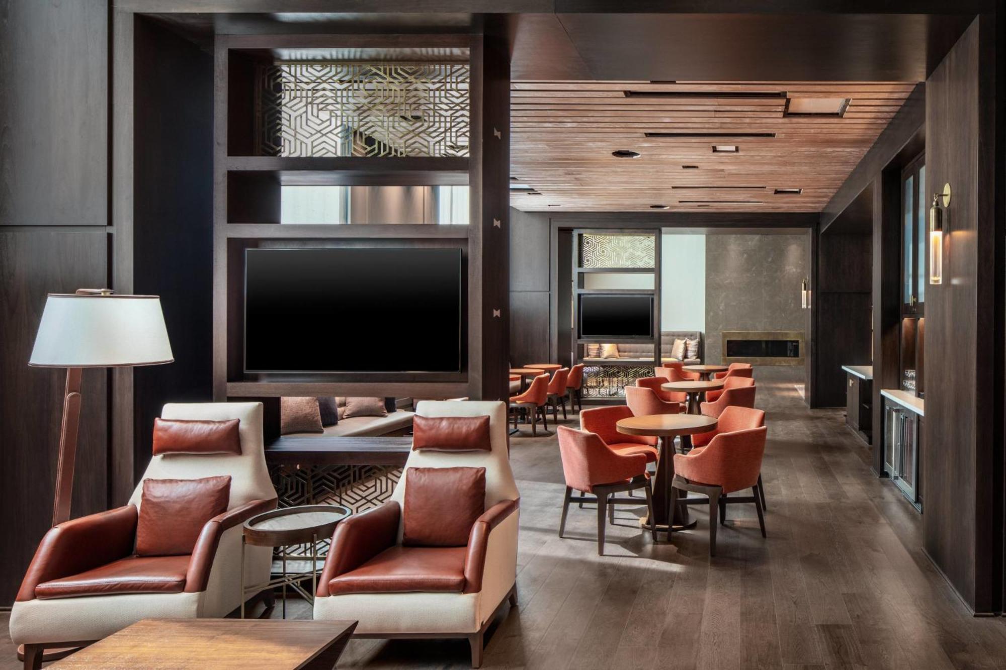 Lancaster Marriott At Penn Square Hotel Bagian luar foto